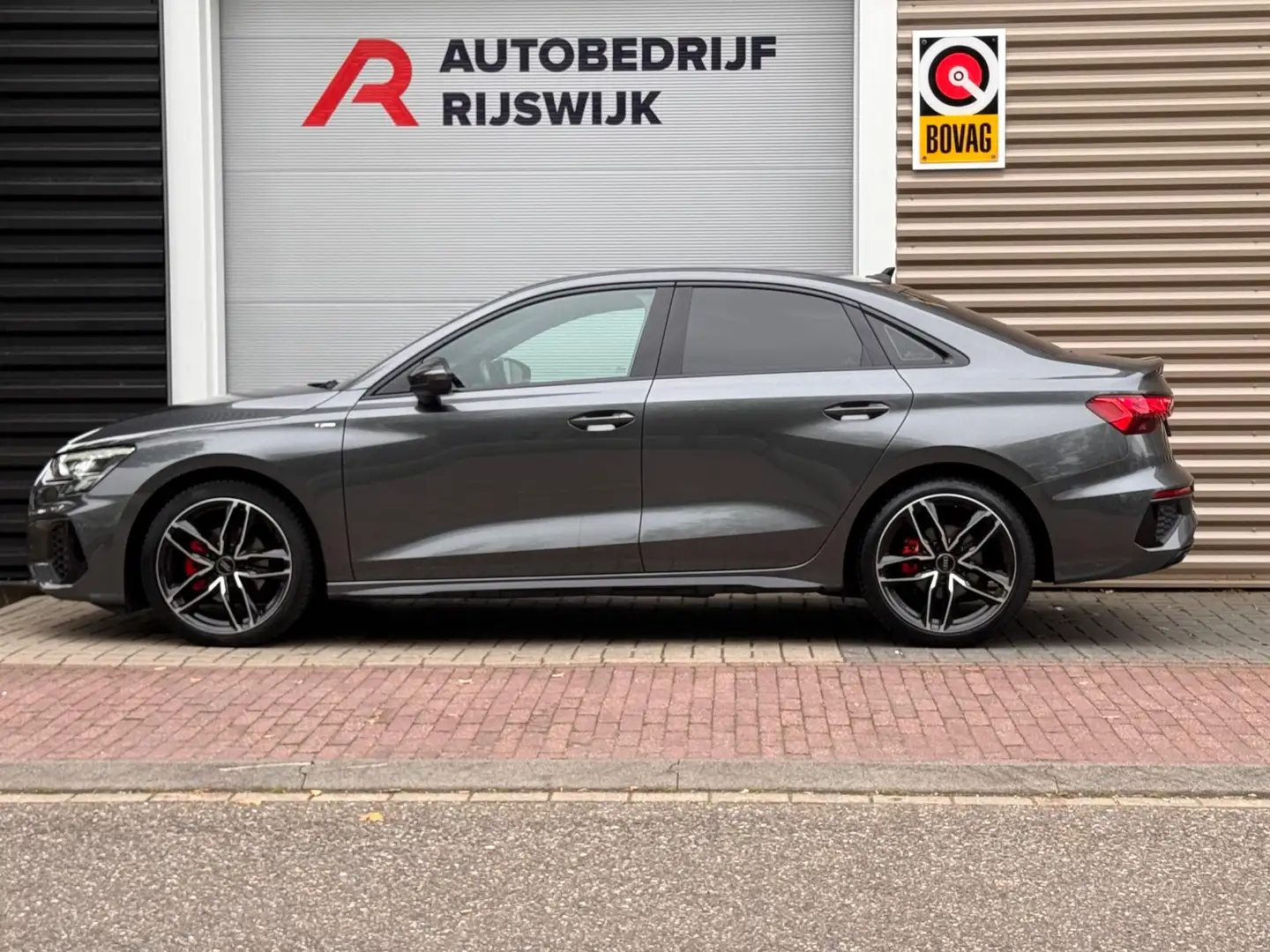 Audi A3 Limousine 35 TFSI S edition AppleCarPlay/Xenon/RS Gris - 2