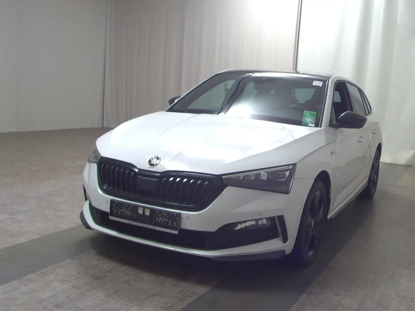 Skoda Scala 1.6 TDI Monte Carlo Navi LED vc Pano RFK Weiß - 2