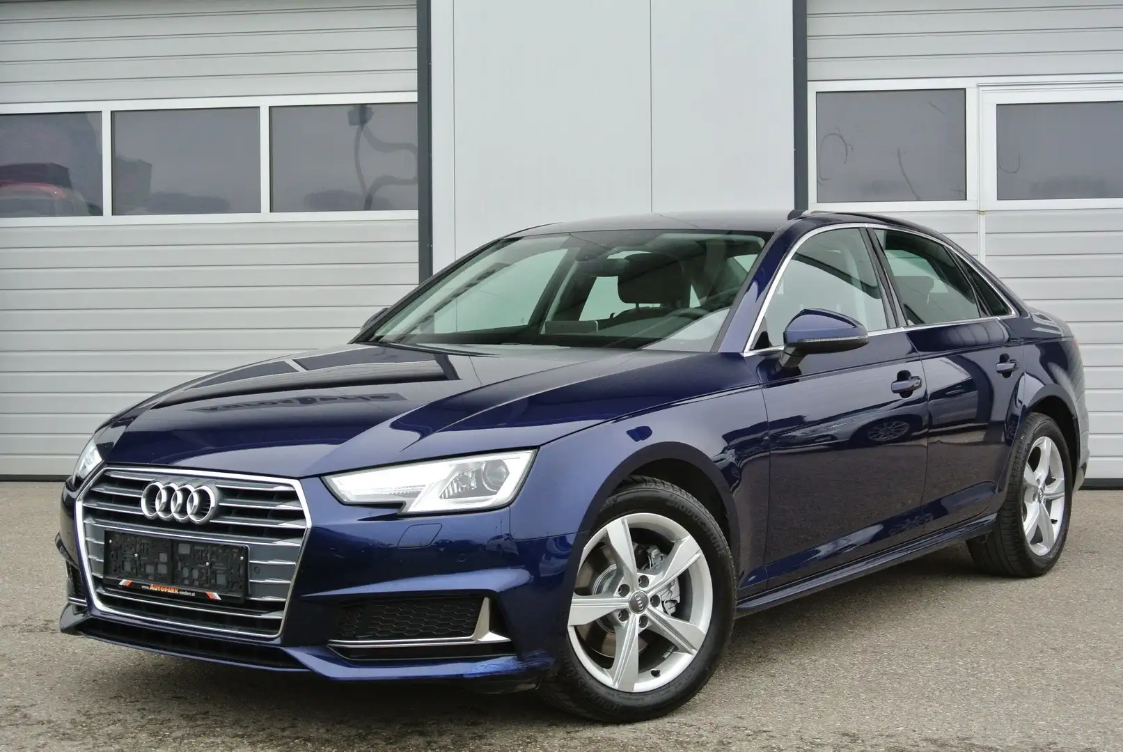 Audi A4 30 TDI sport ** virtual Cockpit * LED * NAVI * Blau - 1