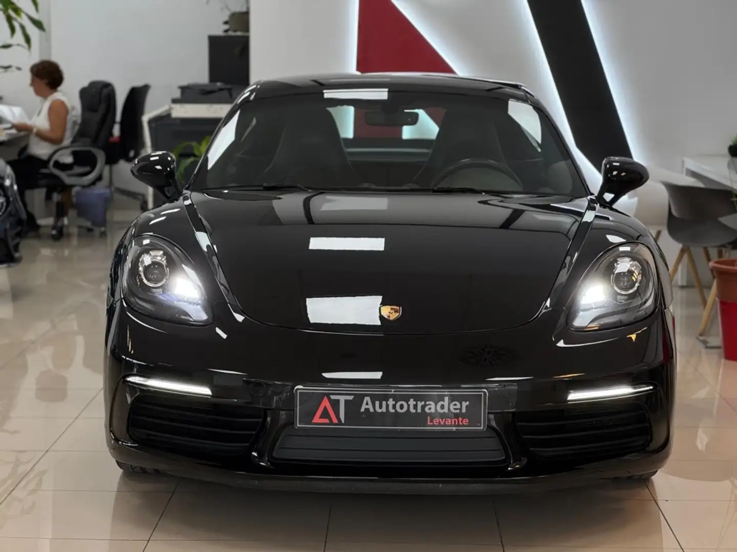 Porsche Cayman Negro - 2