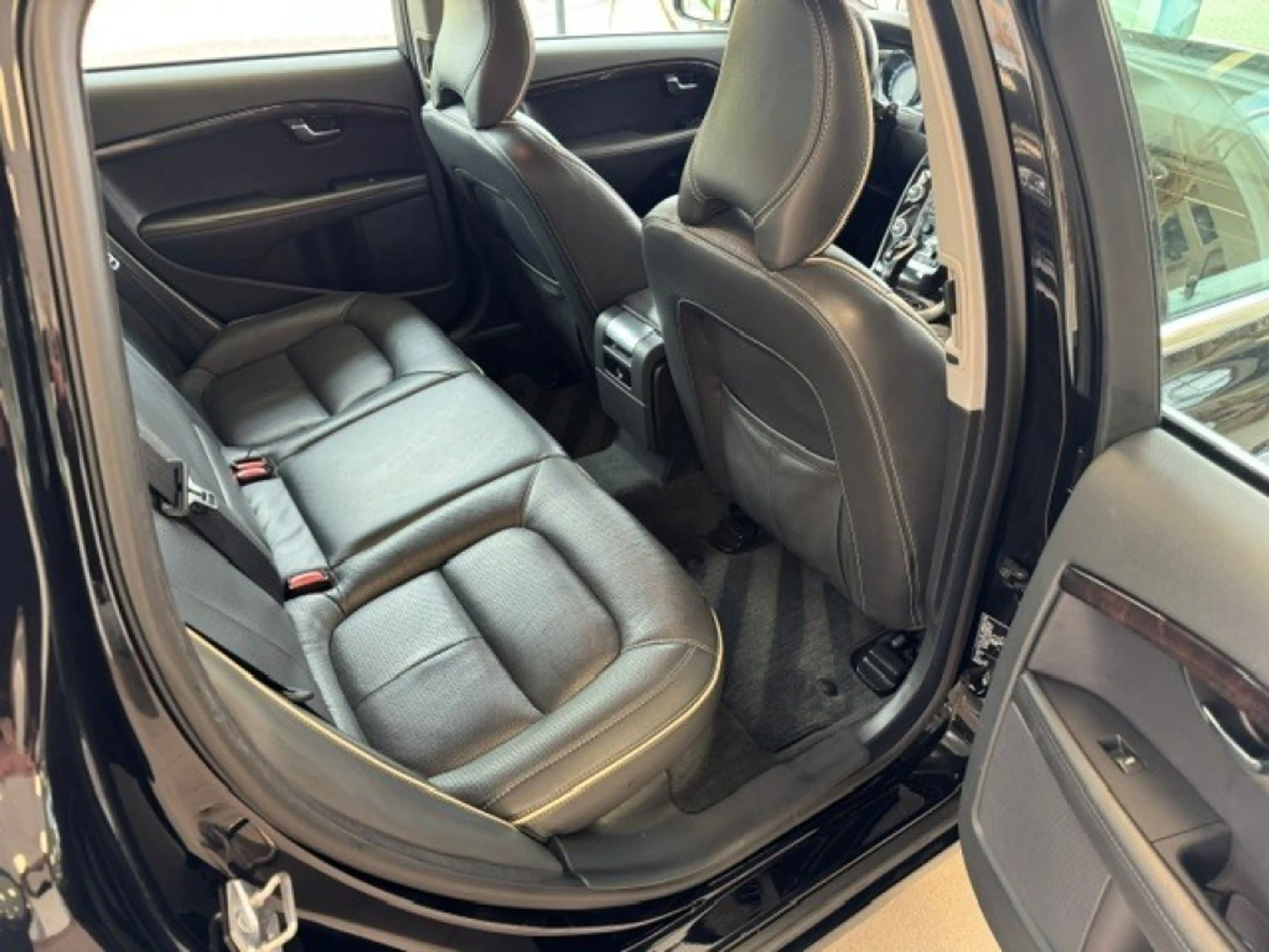 Volvo V70 2.0 T4 Polar+ Eerste eigenaar — photo 11