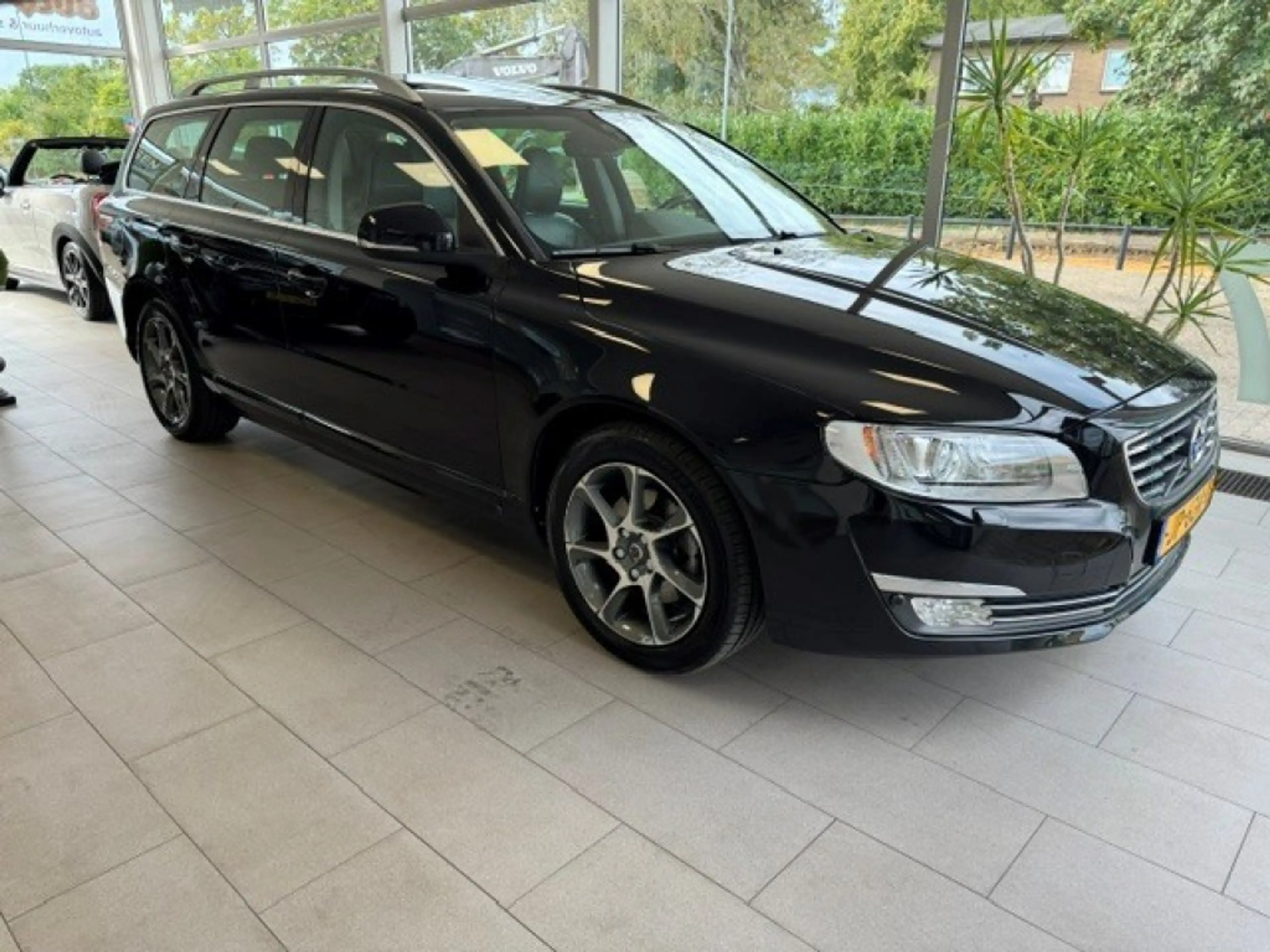 Volvo V70 2.0 T4 Polar+ Eerste eigenaar — photo 7