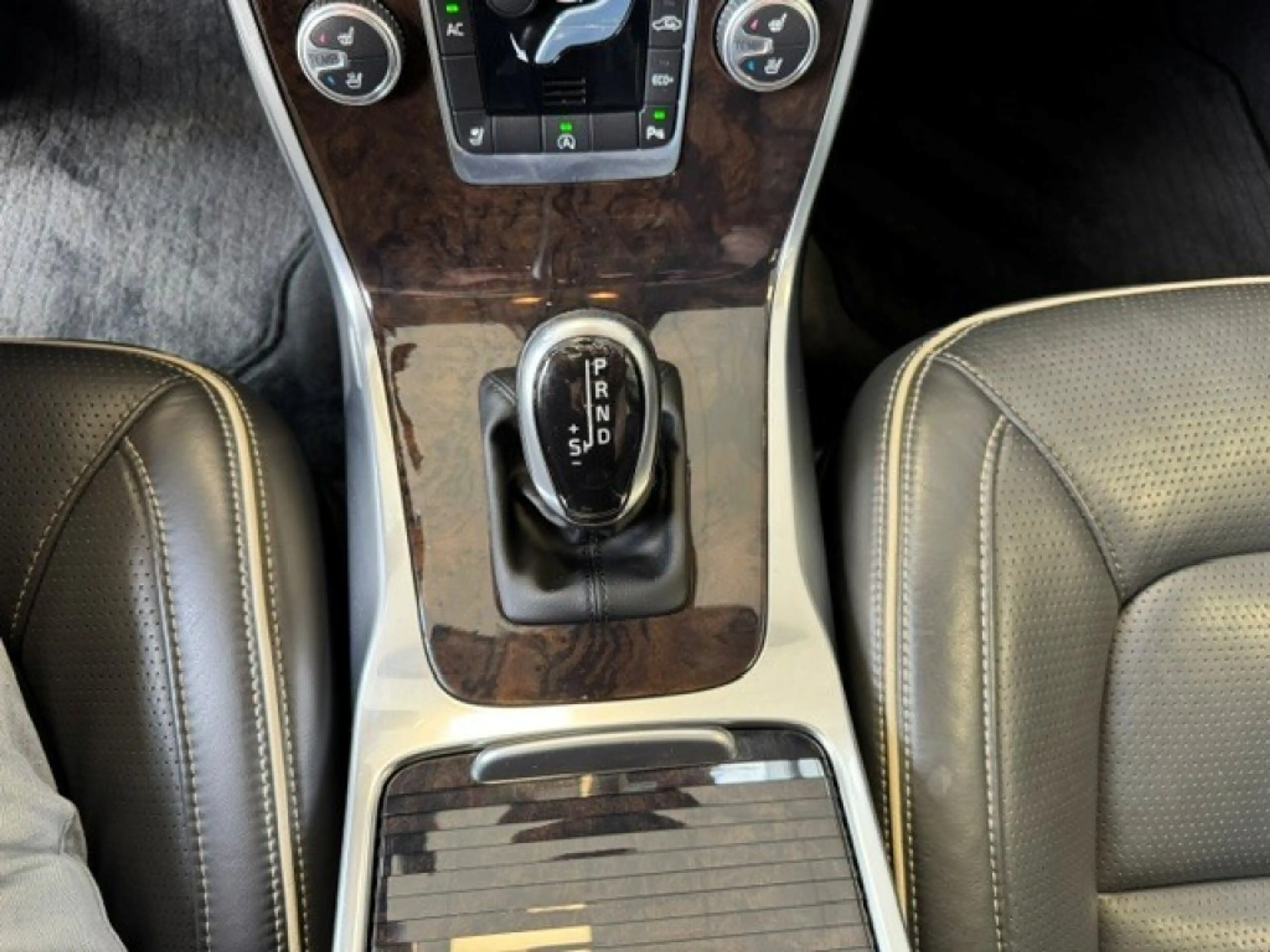 Volvo V70 2.0 T4 Polar+ Eerste eigenaar — photo 33
