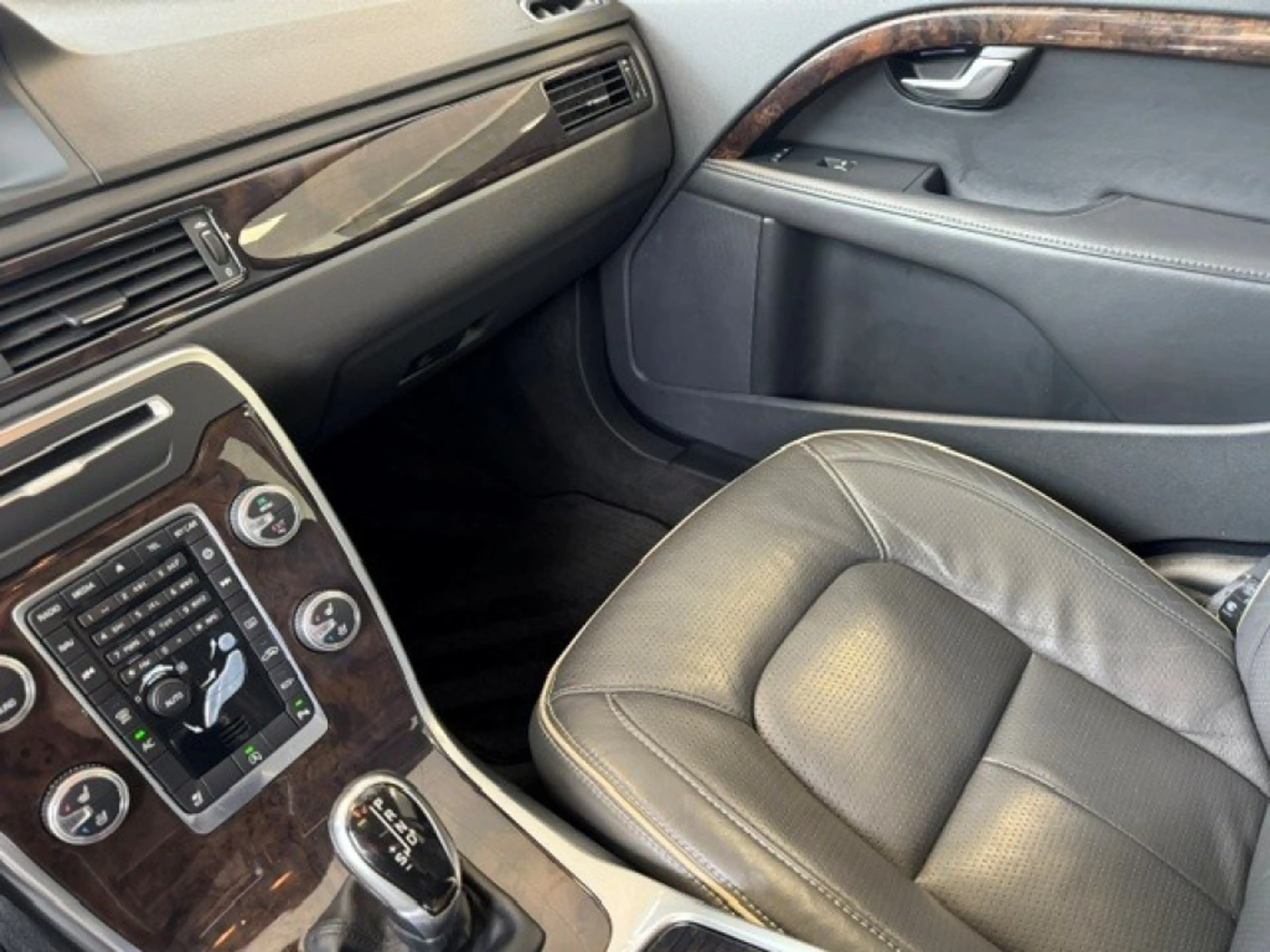 Volvo V70 2.0 T4 Polar+ Eerste eigenaar — photo 34