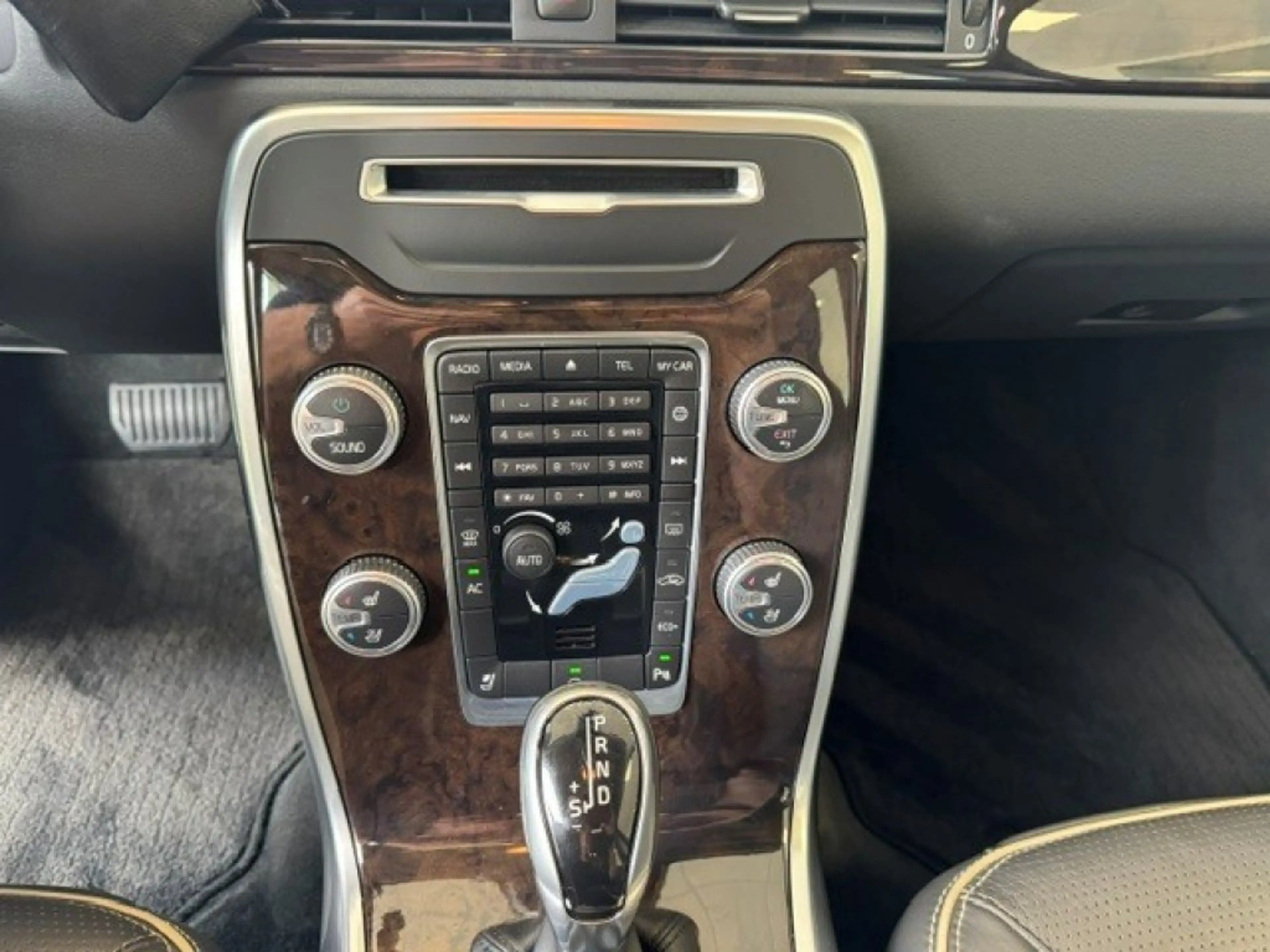 Volvo V70 2.0 T4 Polar+ Eerste eigenaar — photo 31