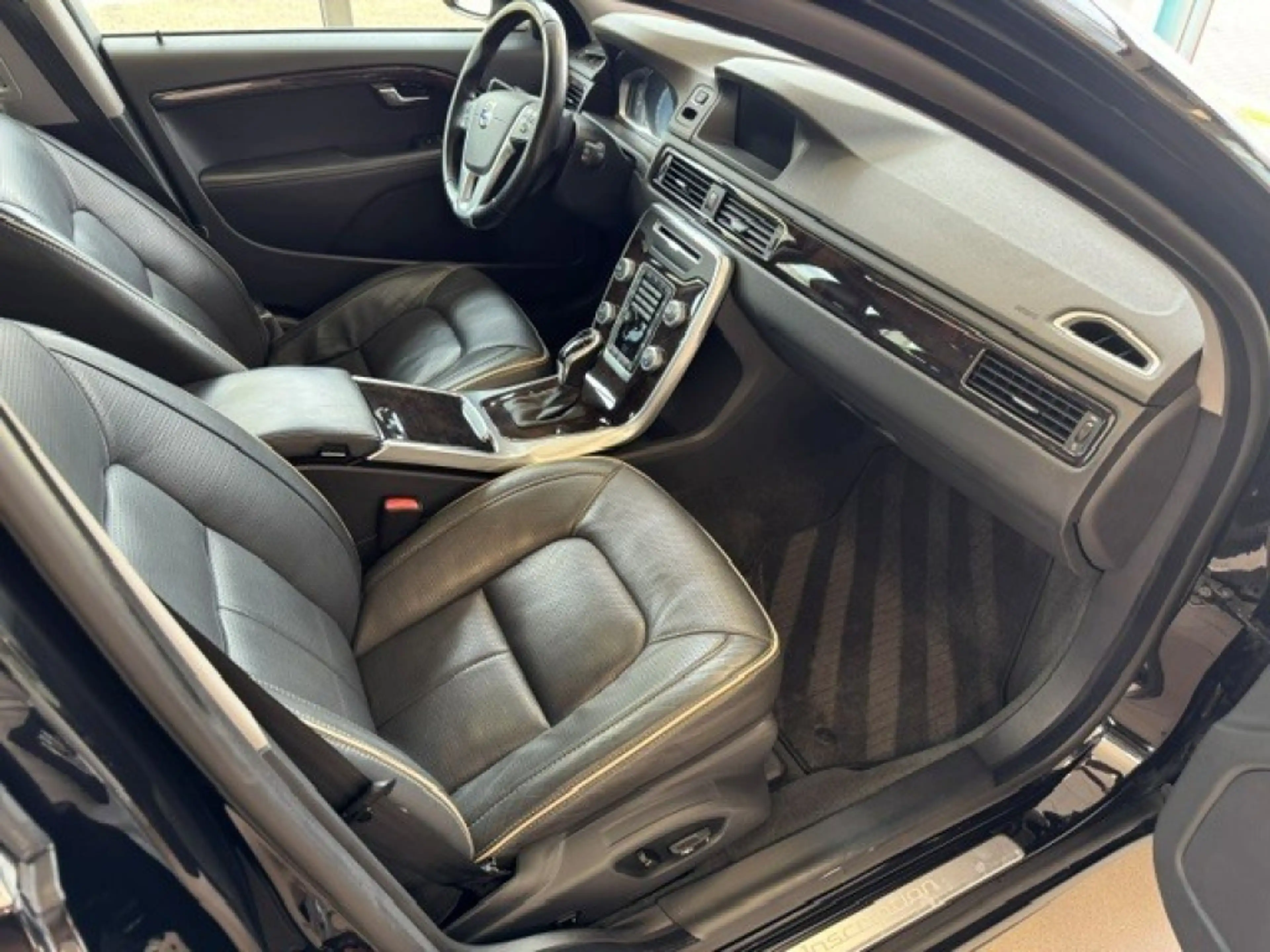 Volvo V70 2.0 T4 Polar+ Eerste eigenaar — photo 9
