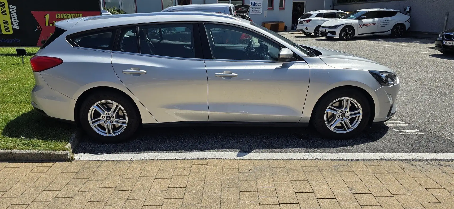 Ford Focus Focus Traveller 1,0 EcoBoost Trend Trend Silber - 2