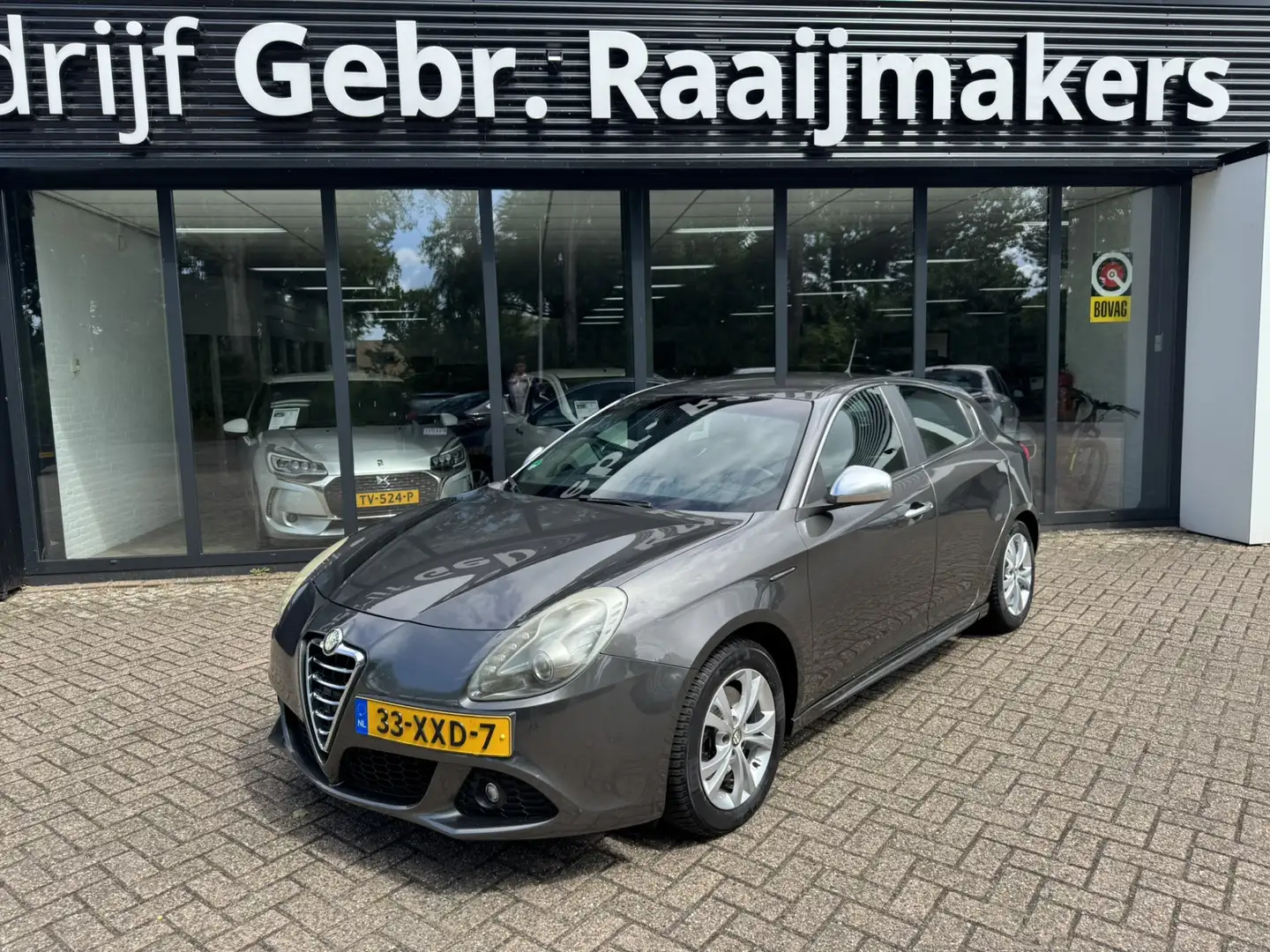 Alfa Romeo Giulietta 1.4 T Distinctive*Leder*ECC*EXPORT/EX.BPM* Grijs - 1