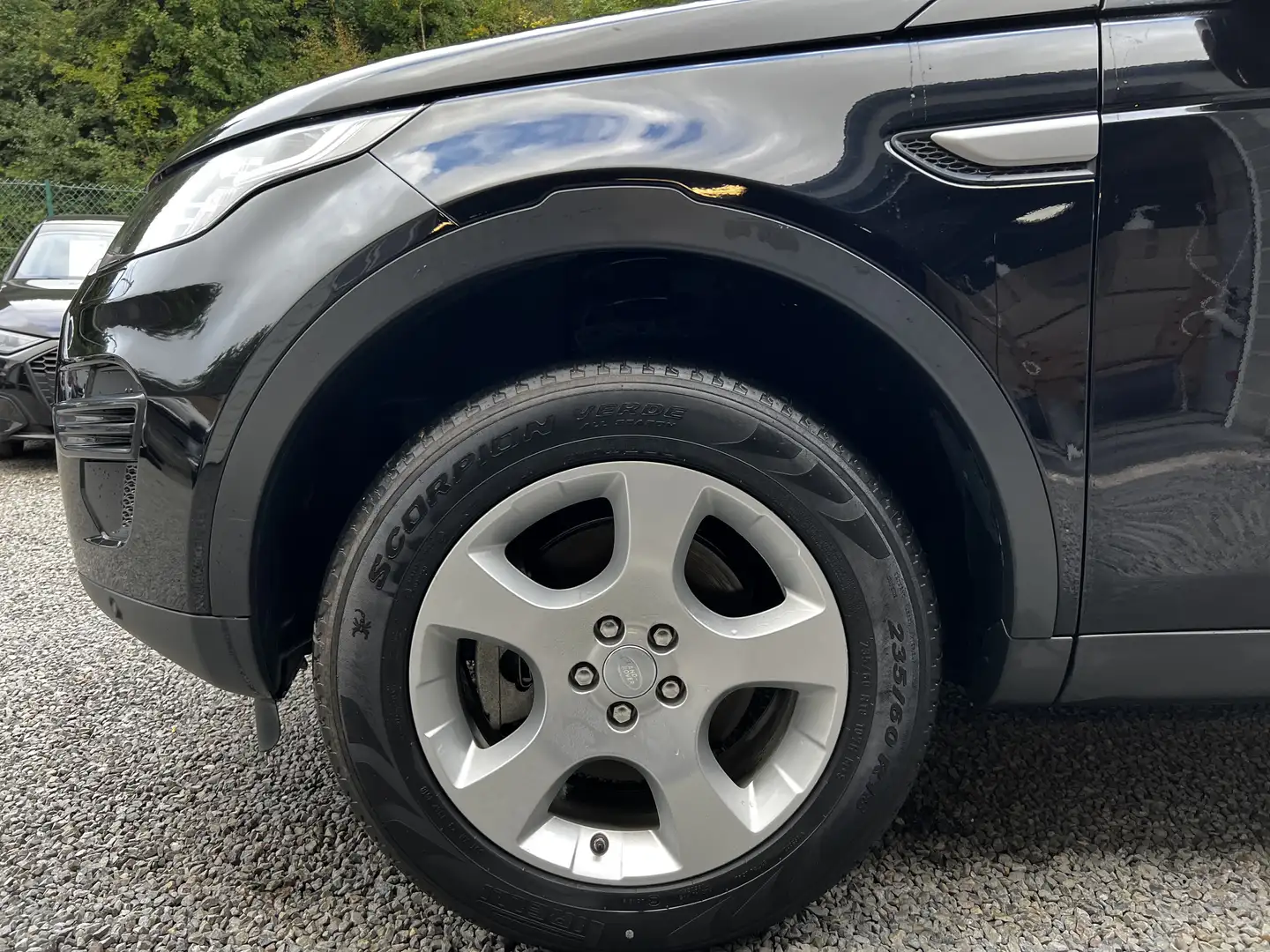Land Rover Discovery Sport Discovery Sport 2.0 eD4 E-Capability Pure - TVAC Noir - 2