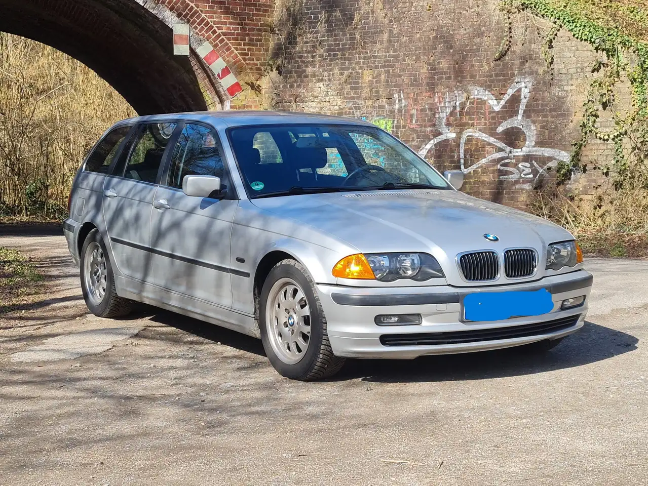 BMW 320