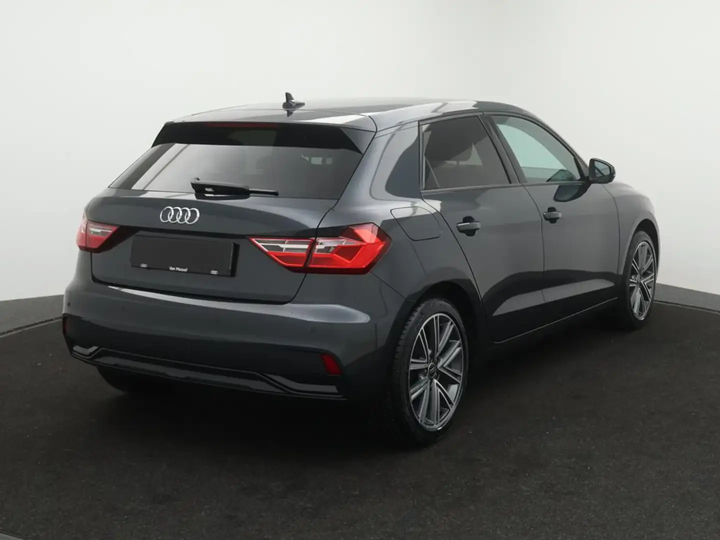 Audi A1 Sportback A1Sportback 25TFSI 95PK *APP CONNECT*SPO Grijs - 2