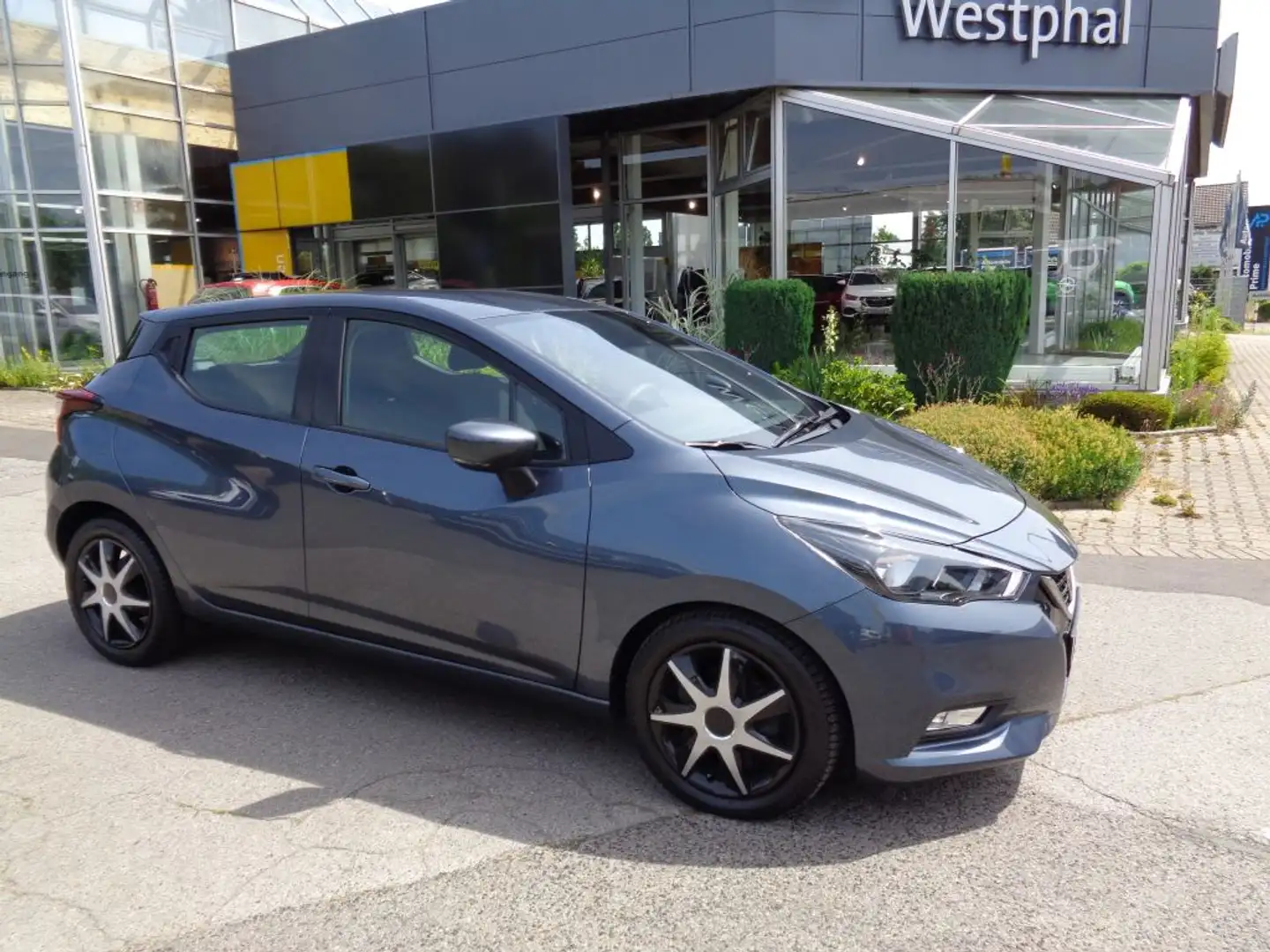 Nissan Micra 1.0 IG-T Xtronic N-Way Grijs - 1