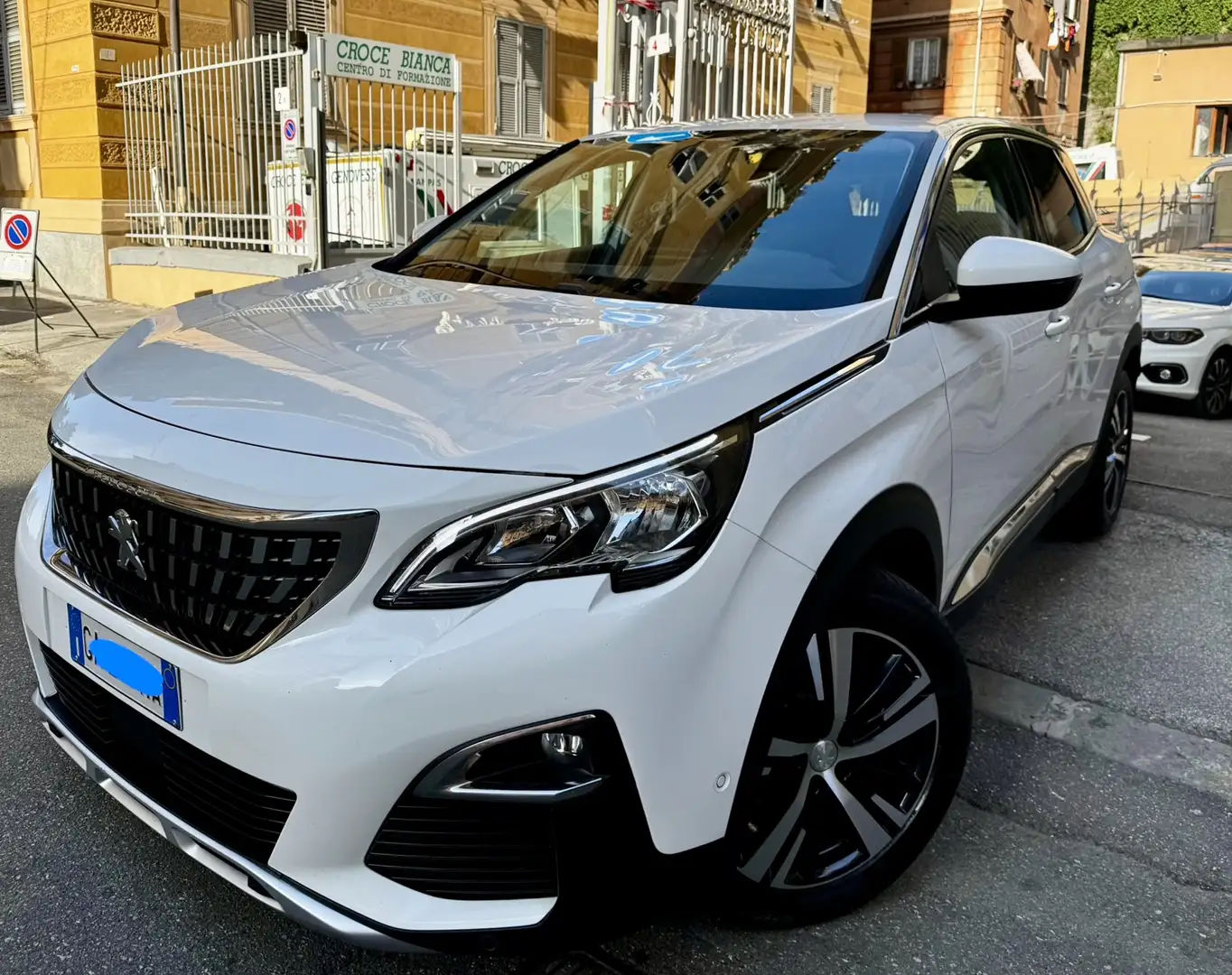 Peugeot 3008 1.5 bluehdi Allure PARI AL NUOVO GARANTITA 12 MESI Bianco - 2
