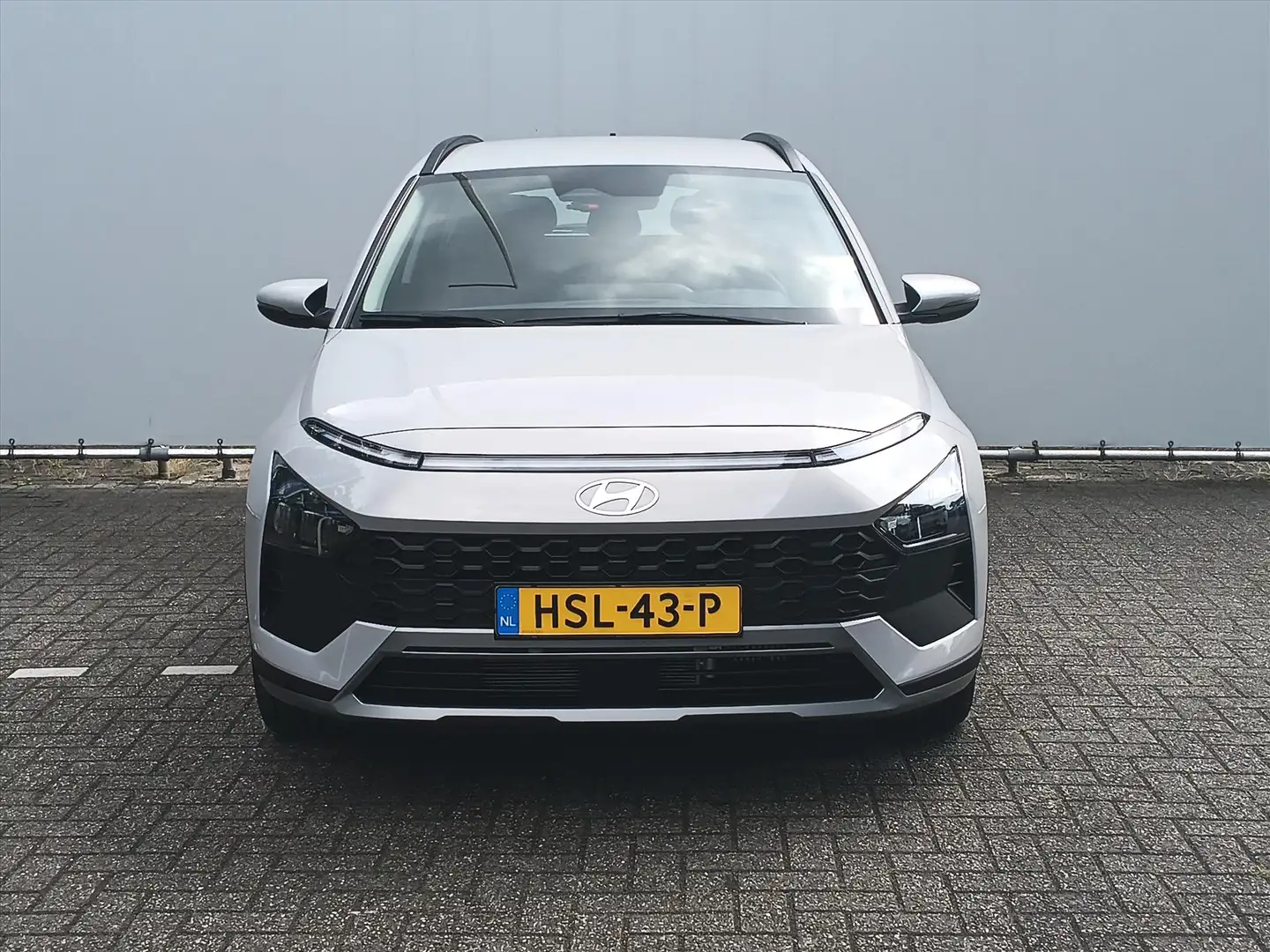 Hyundai BAYON 1.0 T-GDI 100PK Comfort | Demonstratievoertuig Grijs - 2
