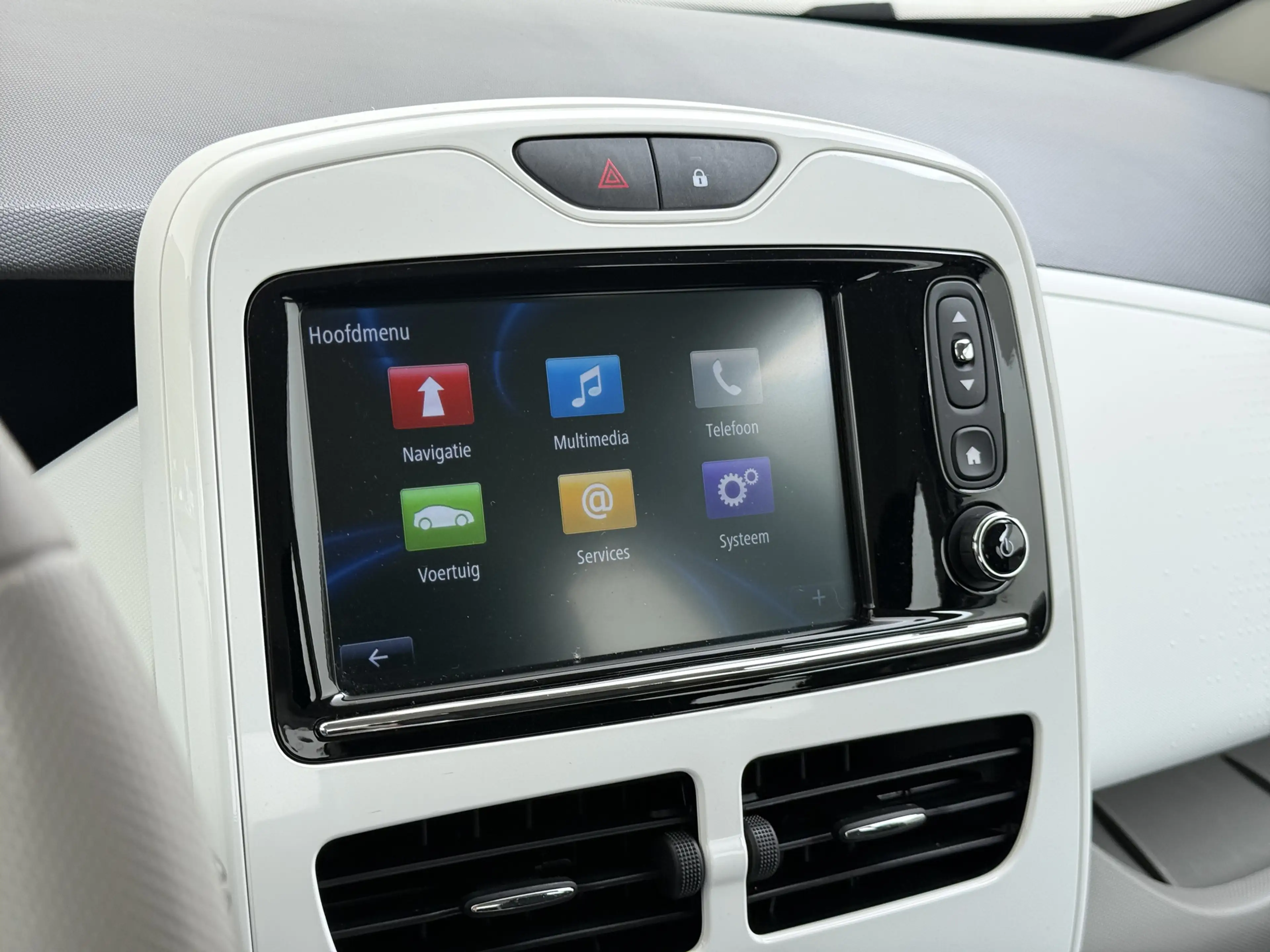 Renault ZOE R90 Life 41kWh Eigen Accu SOH 91% Apple Carplay An — photo 16