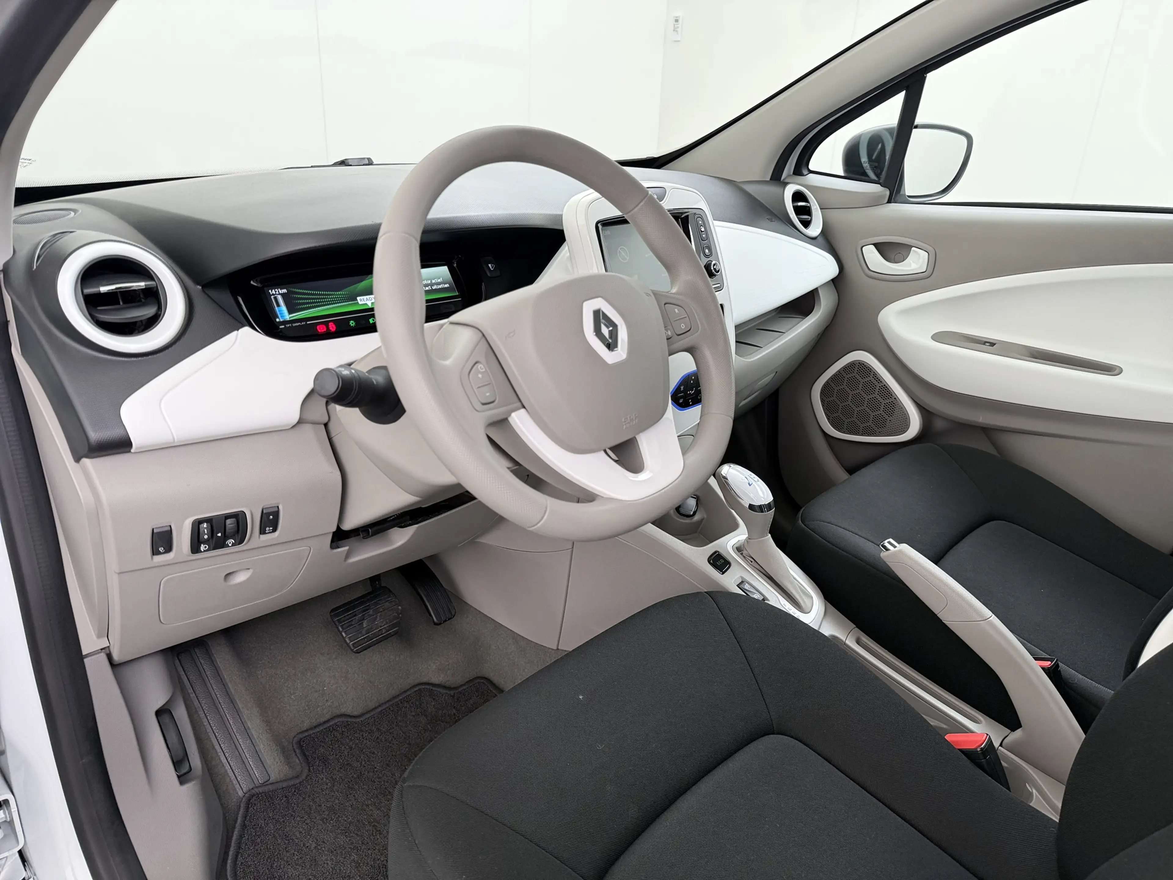 Renault ZOE R90 Life 41kWh Eigen Accu SOH 91% Apple Carplay An — photo 10
