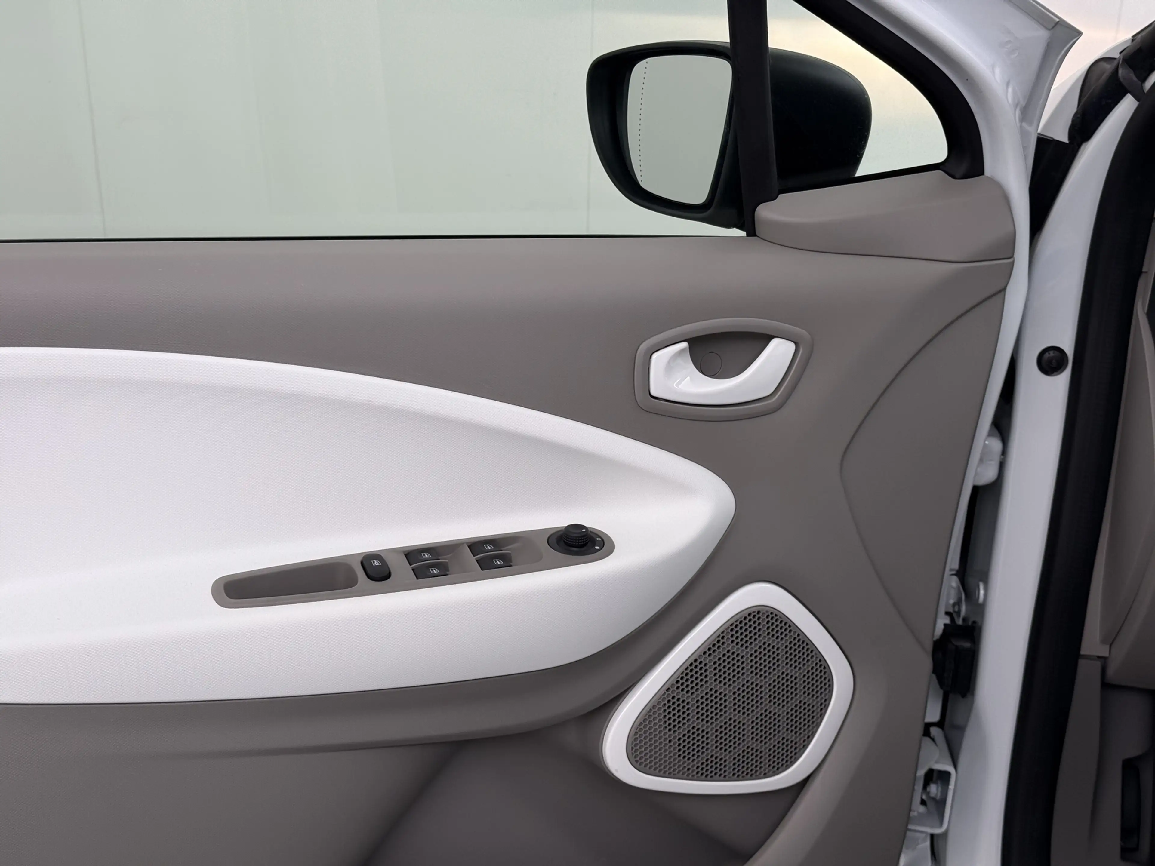 Renault ZOE R90 Life 41kWh Eigen Accu SOH 91% Apple Carplay An — photo 23