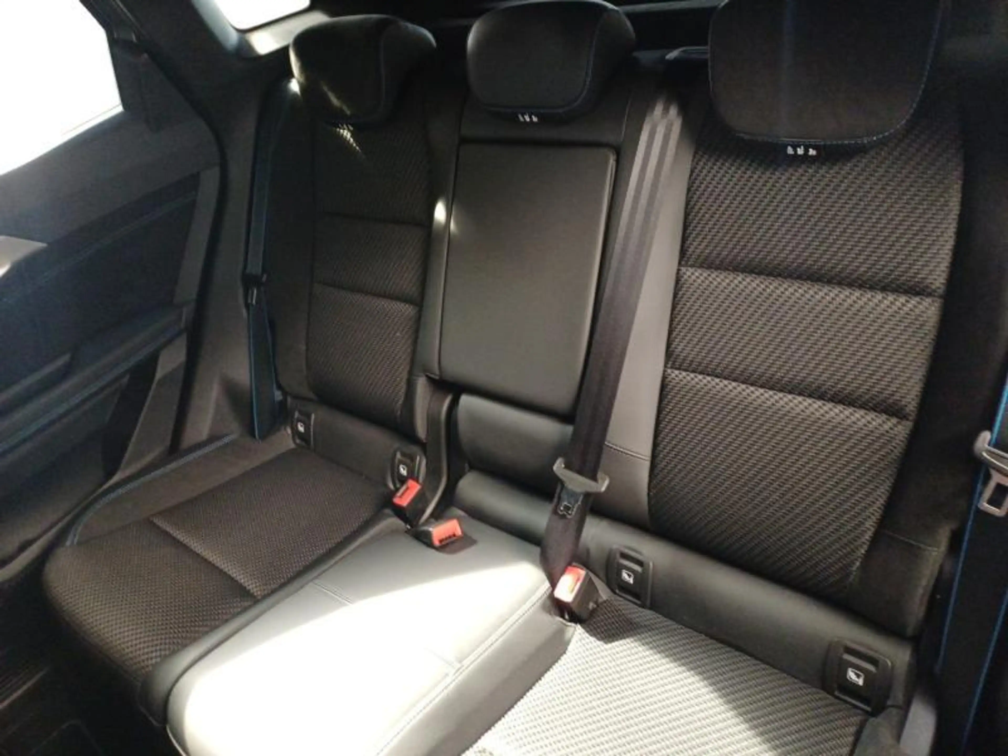 Renault Austral 1.2 E-Tech Esprit Alpine 200 Hp — photo 14