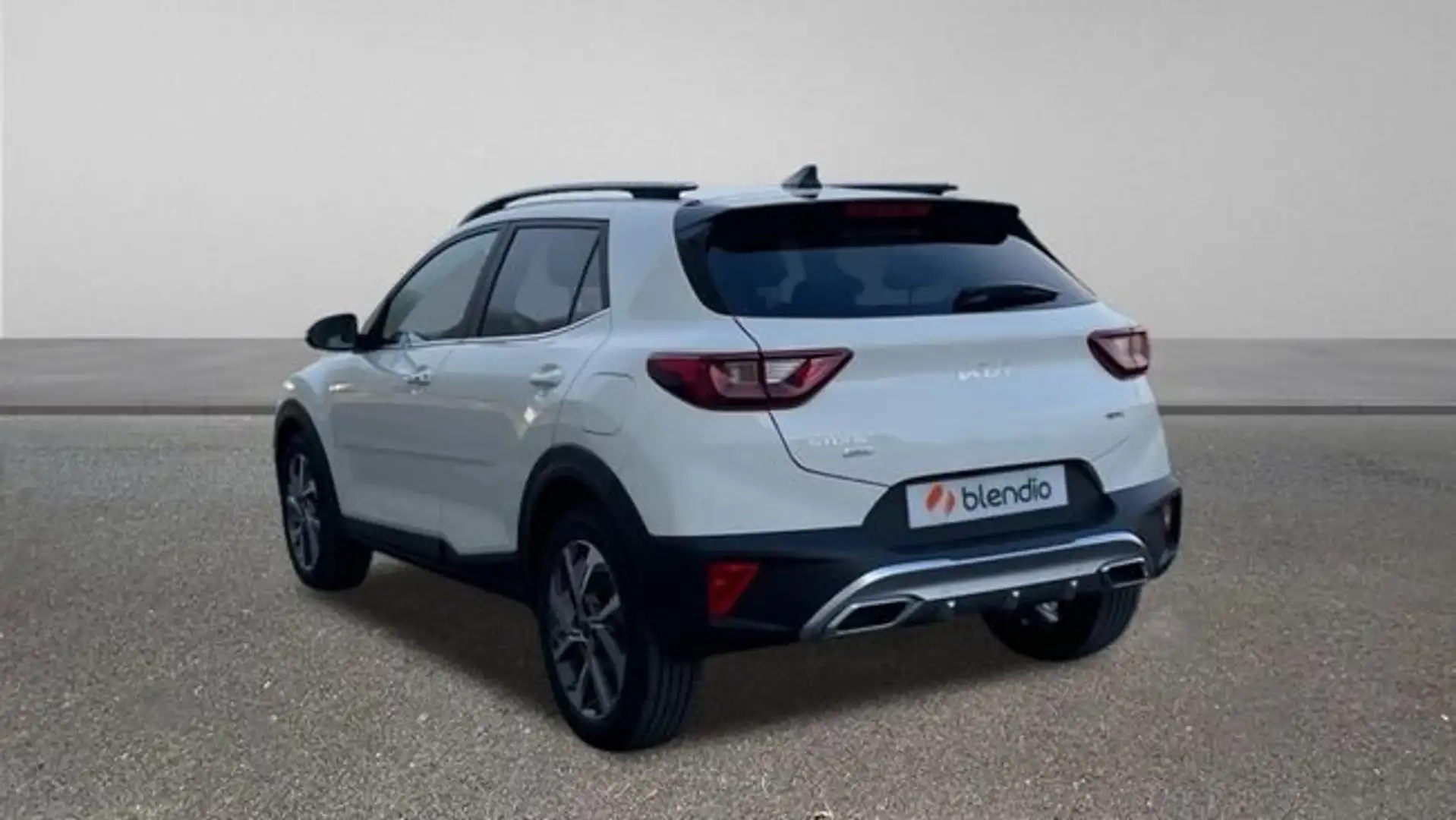 Kia Stonic 1.0 T-GDI MHEV IMT 74KW GT LINE DCT 100CV 5P Blanco - 2