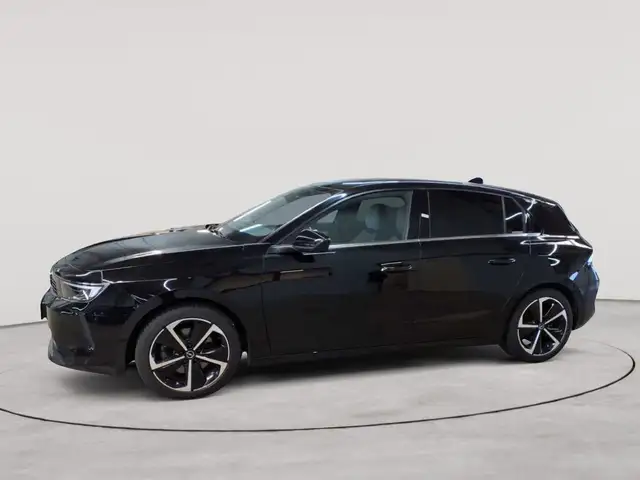 Opel Astra view 6