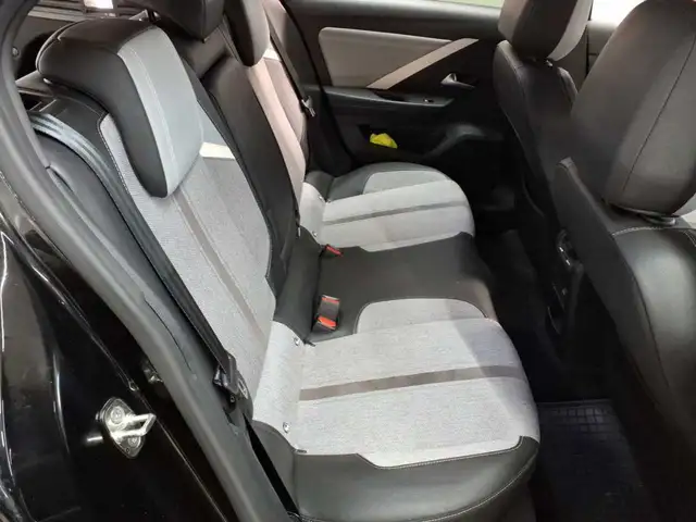 Opel Astra view 14