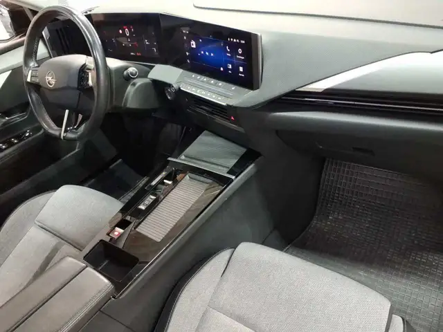 Opel Astra view 9