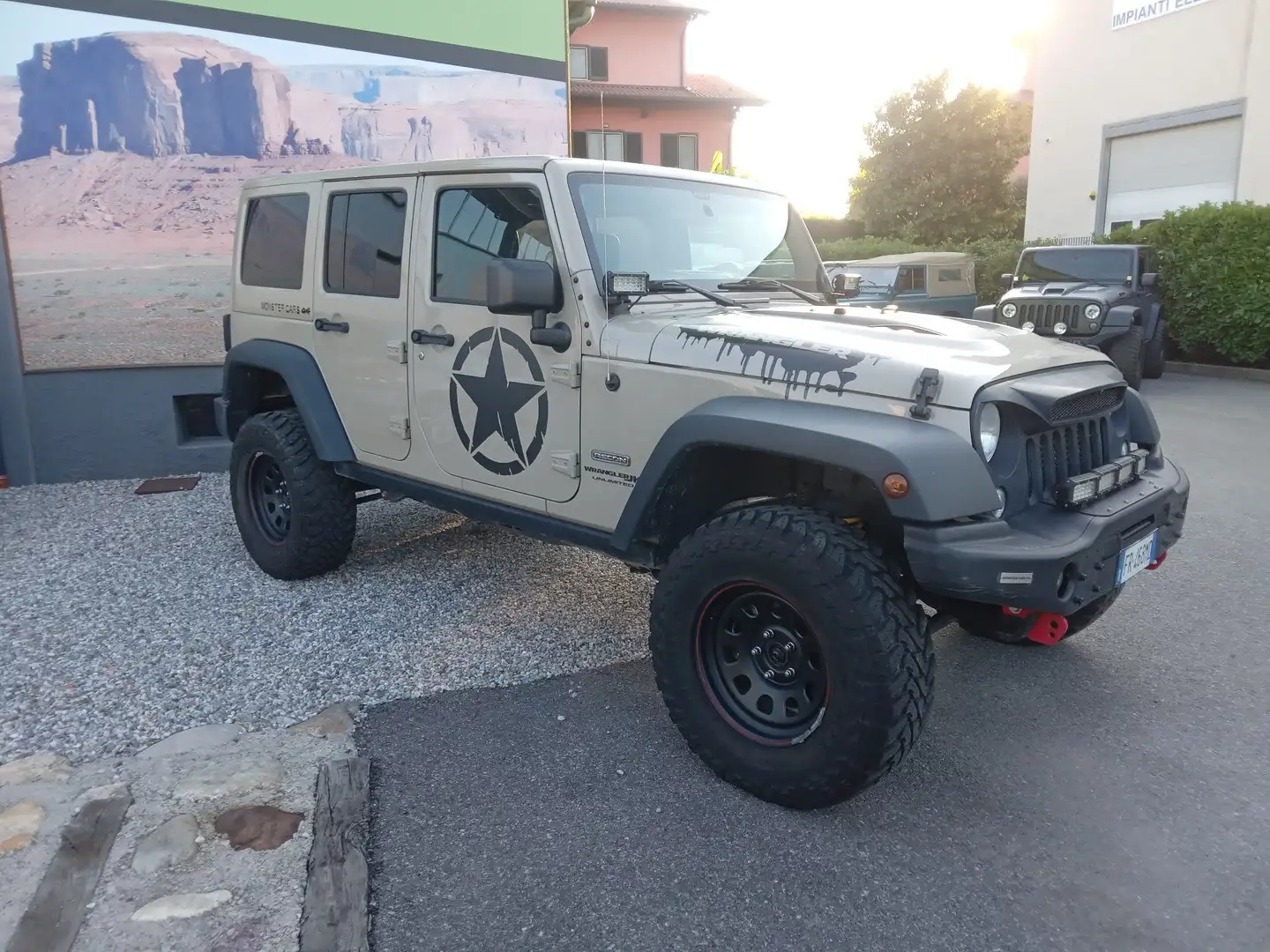 Jeep Wrangler Unlimited 2.8 crd Rubicon auto E6 Beige - 2