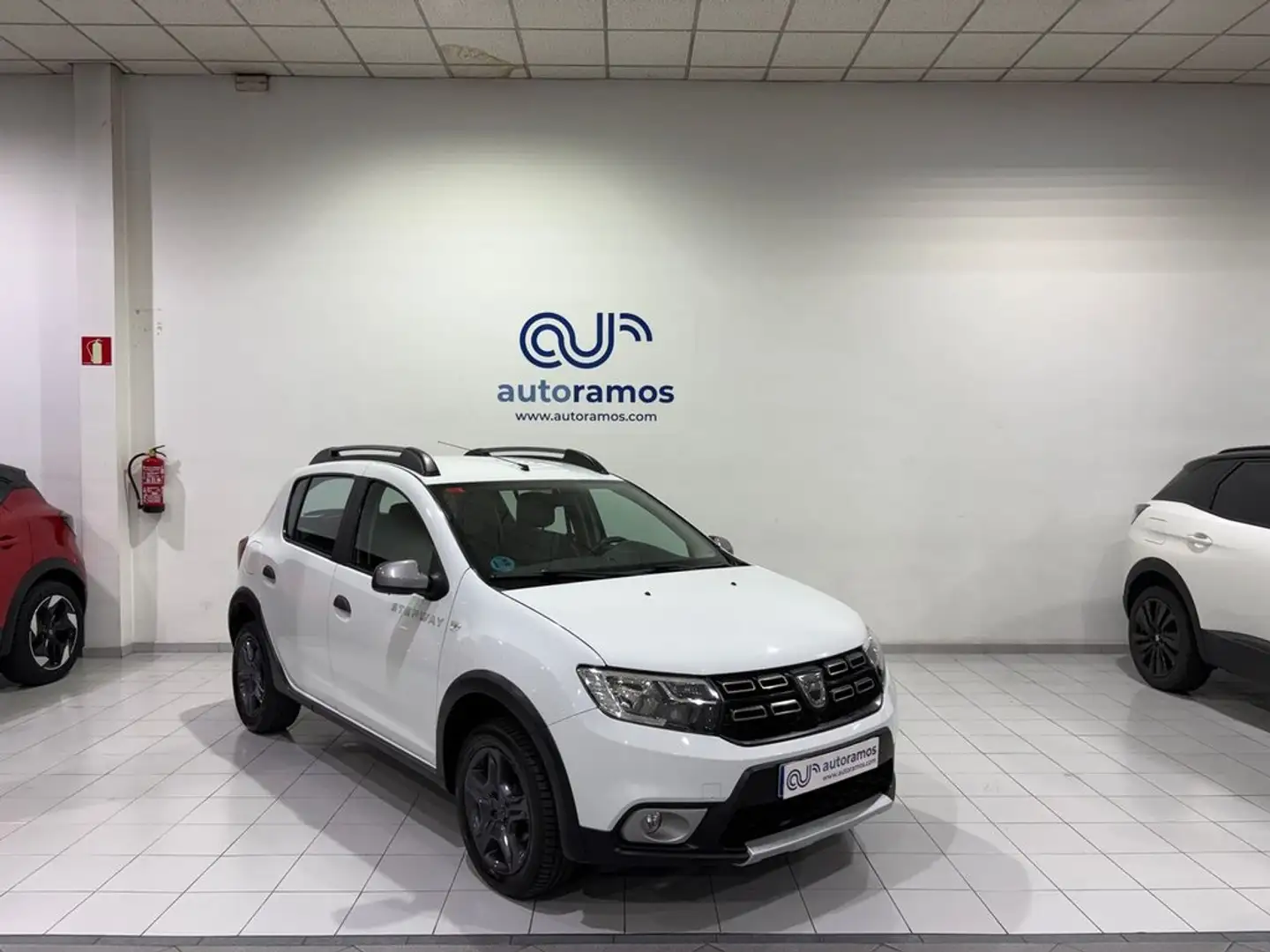 Dacia Sandero 0.9 TCE Laureate 66kW Blanco - 1