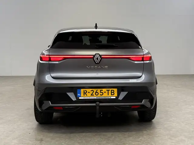 Renault Megane E-Tech view 9