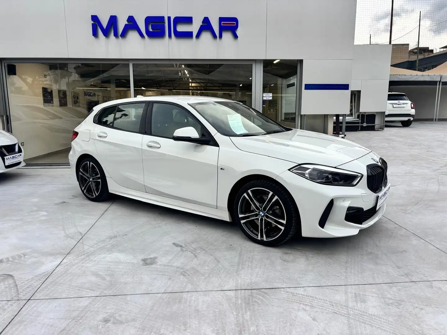 BMW 116 Serie 1 F40 116d Msport auto Bianco - 1