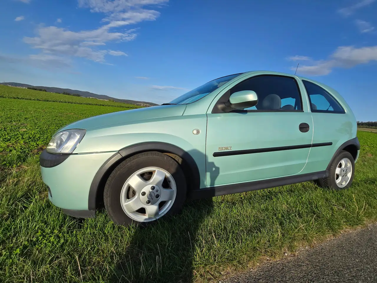 Opel Corsa 1.2 16V Elegance, foto 2