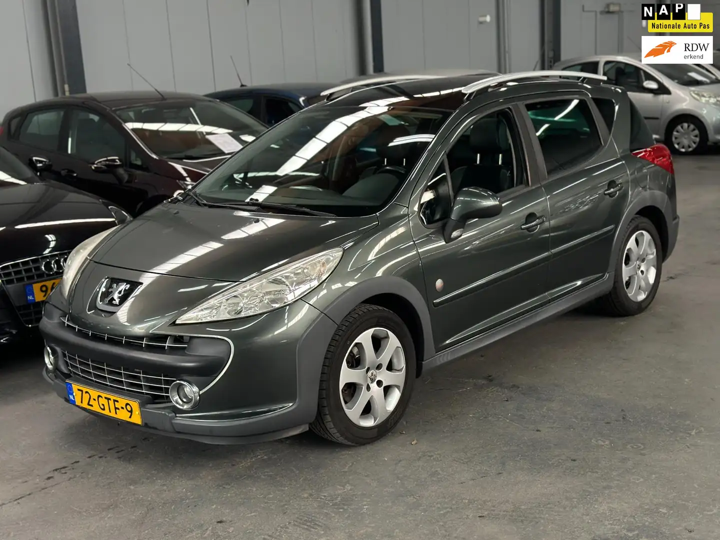 Peugeot 207 SW Outdoor 1.6 VTi XS APK NAP Gri - 1