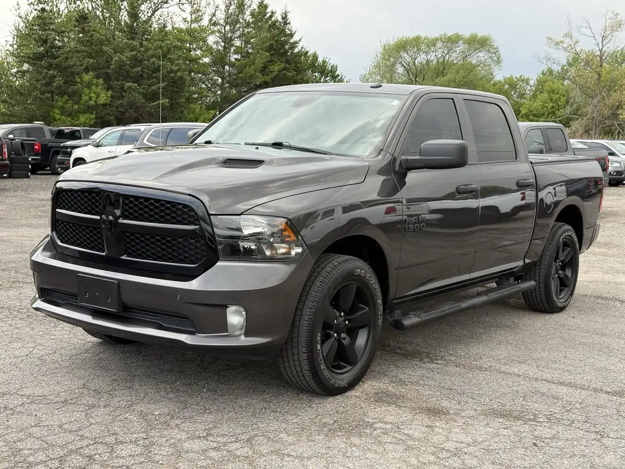 RAM 1500 снимка RAM 1500