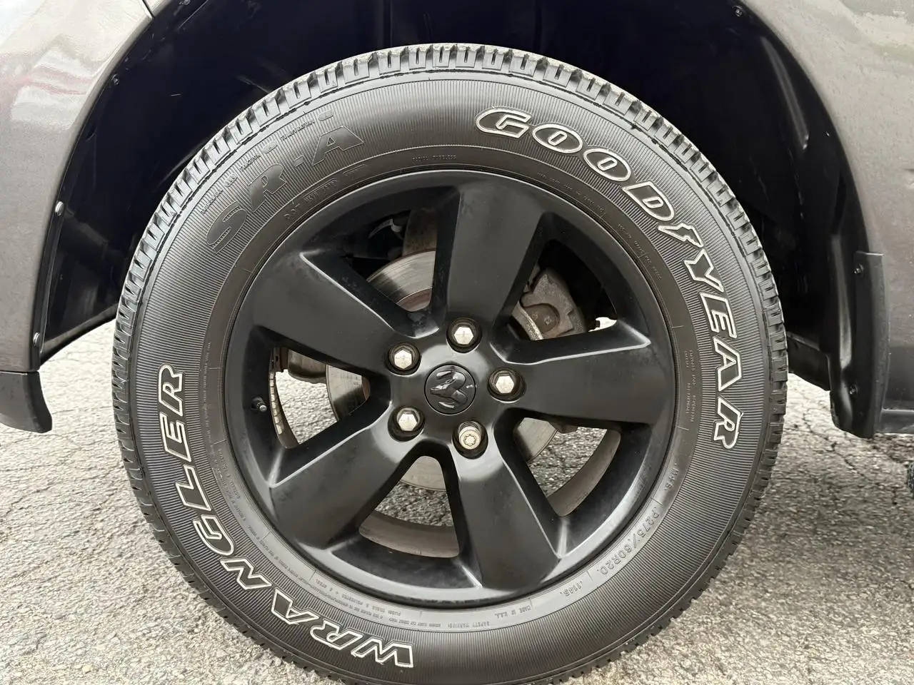 RAM 1500 снимка RAM 1500