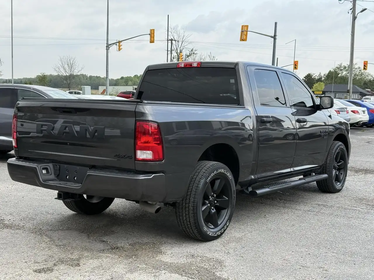 RAM 1500 снимка RAM 1500