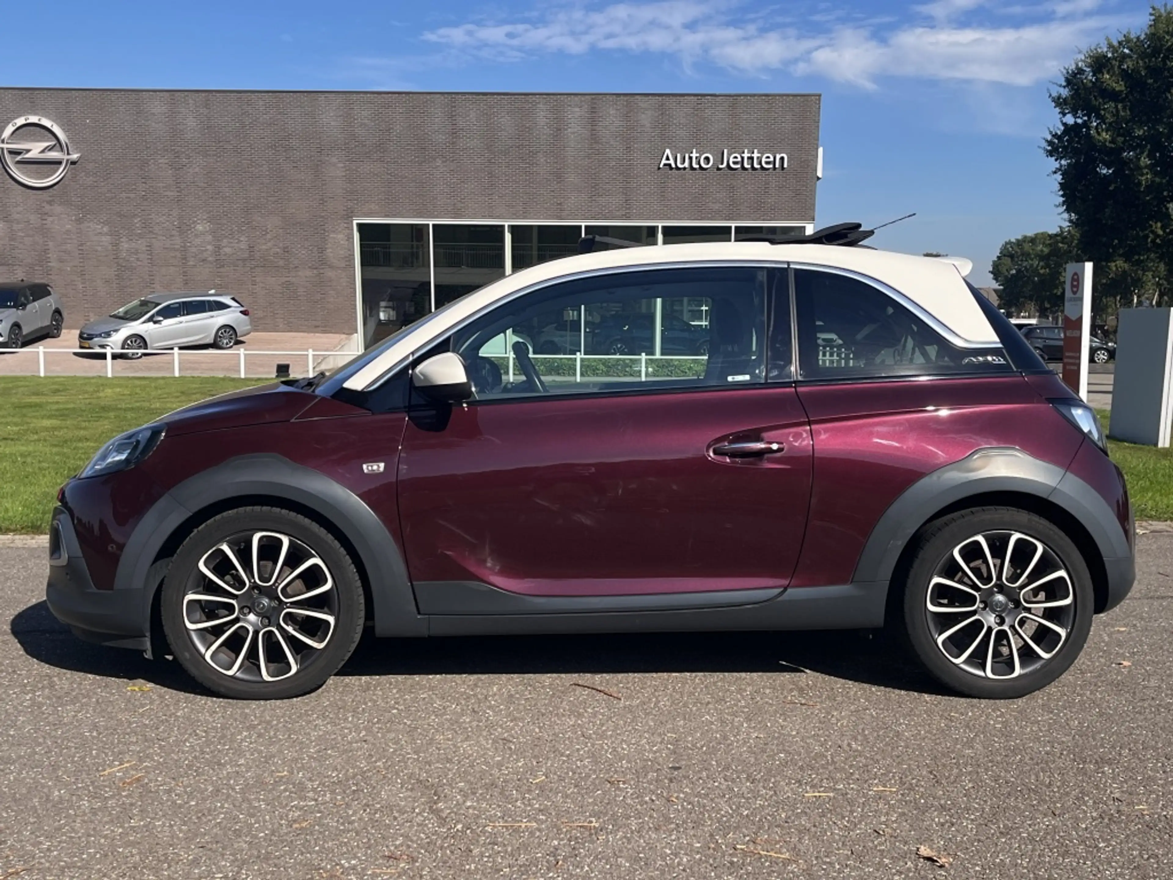 Opel Adam 1.0 Turbo Rocks — photo 3