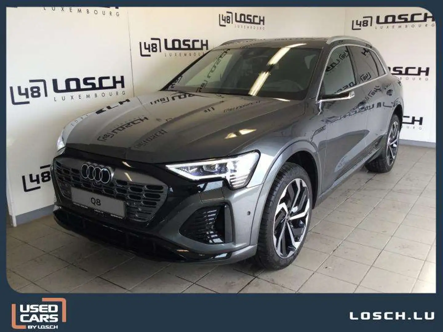 Audi Q8 e-tron S line Grijs - 1
