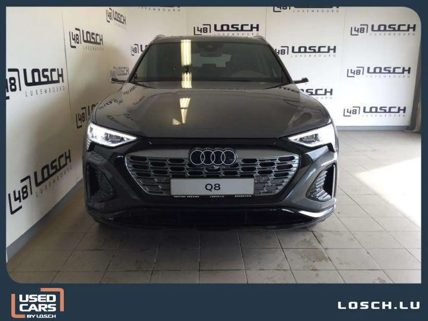 Audi Q8 e-tron S line Grijs - 2