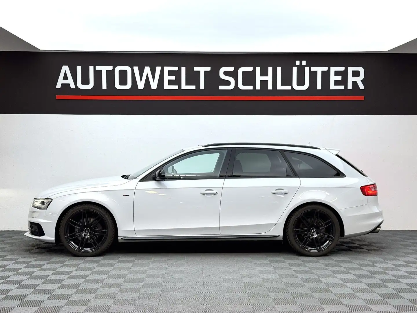 Audi A4 2.0 TFSI Avant S-line Plus Quattro*AHK*Navi* Gris - 2