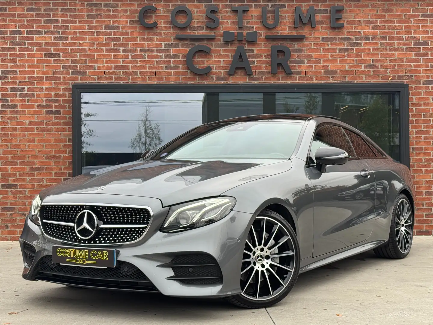Mercedes-Benz E 200 Coupé - AMG - Toit ouvrant - Caméra 360° Grijs - 1