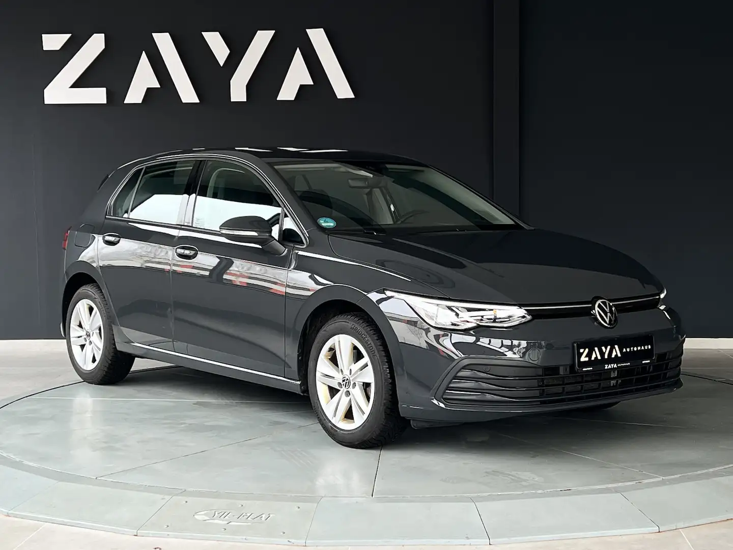 Volkswagen Golf 8 1.0 TSI*VIRTUAL*NAVI*AHK*LED* Grijs - 1