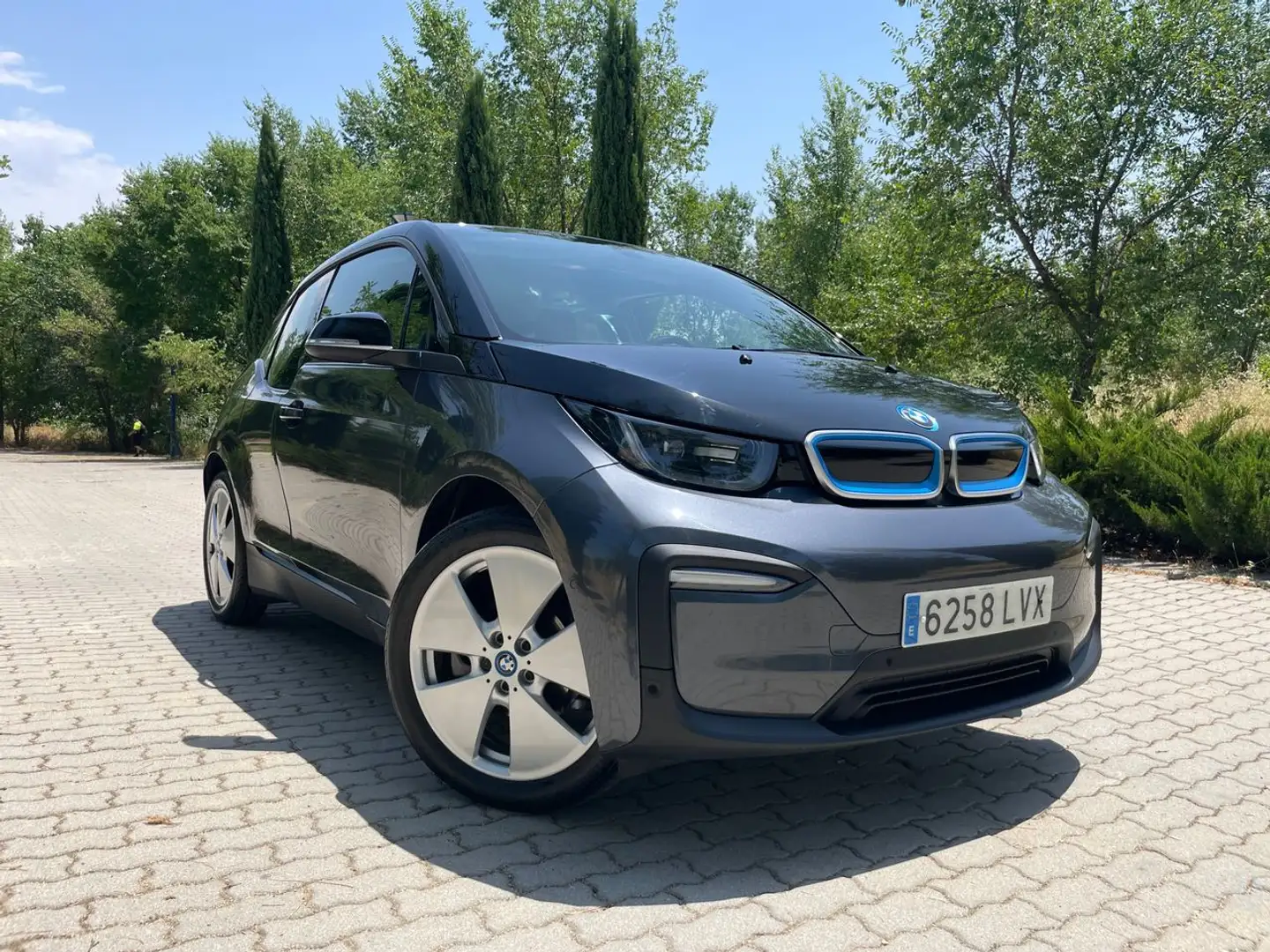 BMW i3 120Ah 170cv. *IVA deducible* *Revisiones en * *Nac Gris - 2