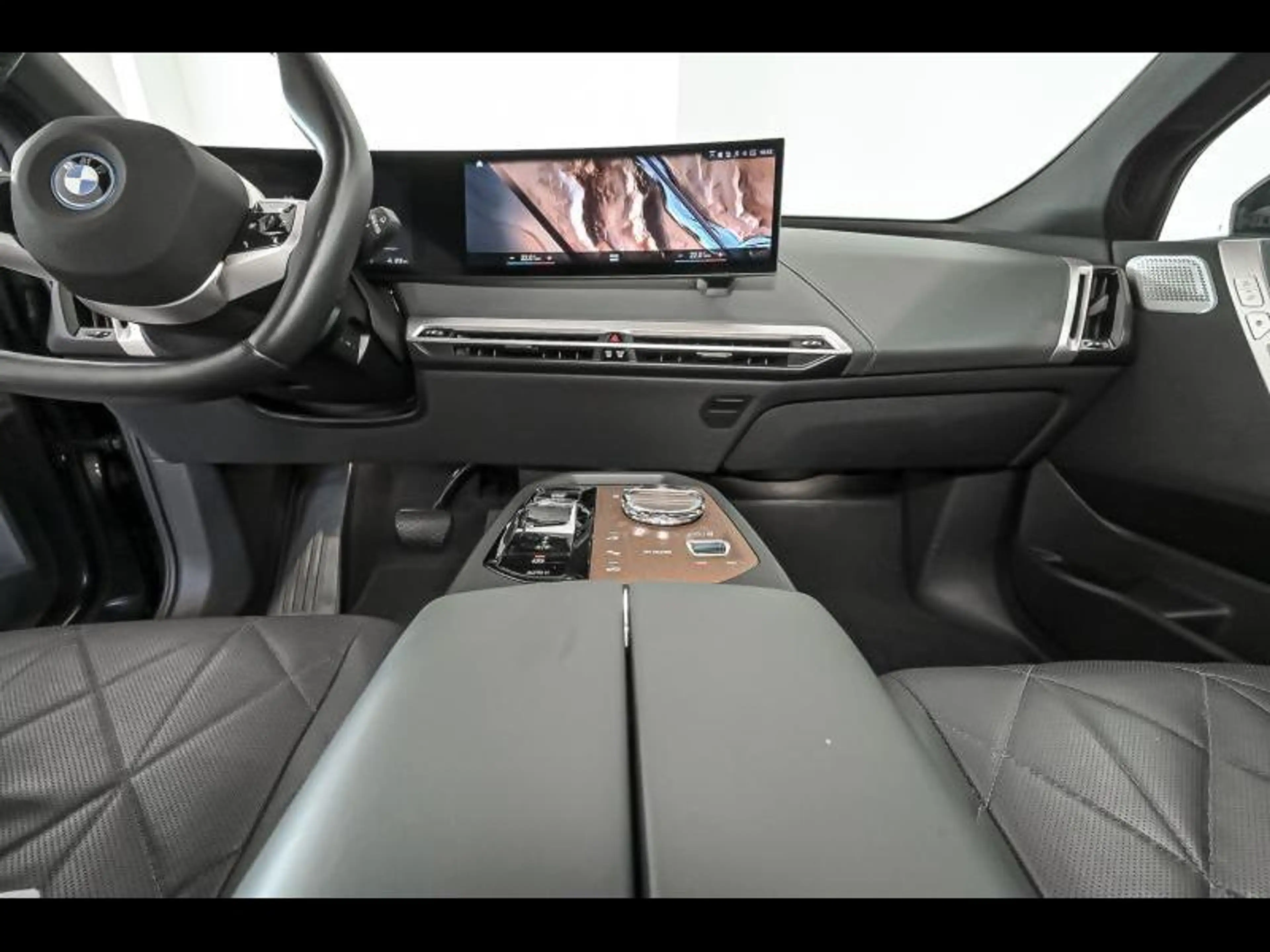 BMW iX xDrive M60 - M Sport Pro | 360 Cam | Laser | Dass+ — photo 7