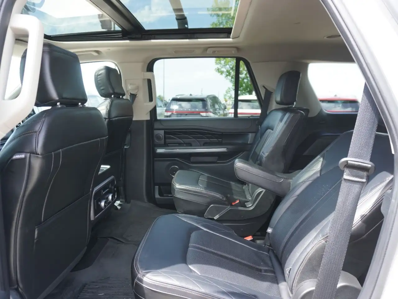 Ford Expedition photo Ford Expedition