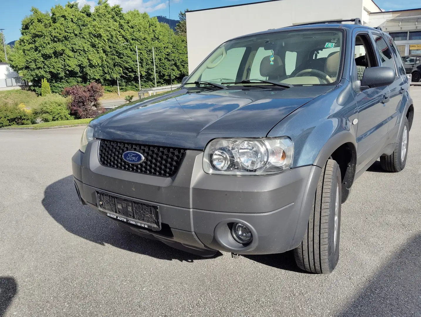 Ford Maverick V6 Limited - 1