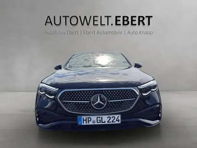 Mercedes-Benz E-Class view 6