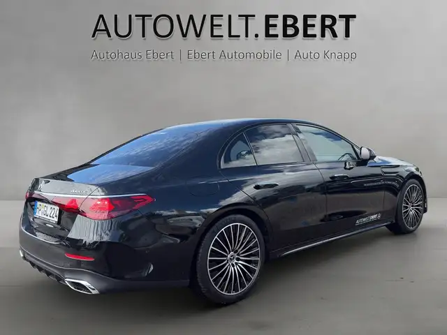 Mercedes-Benz E-Class view 5