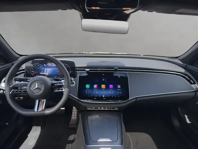 Mercedes-Benz E-Class view 11