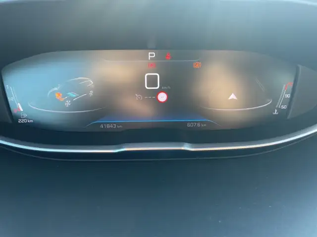 Peugeot 5008 view 15