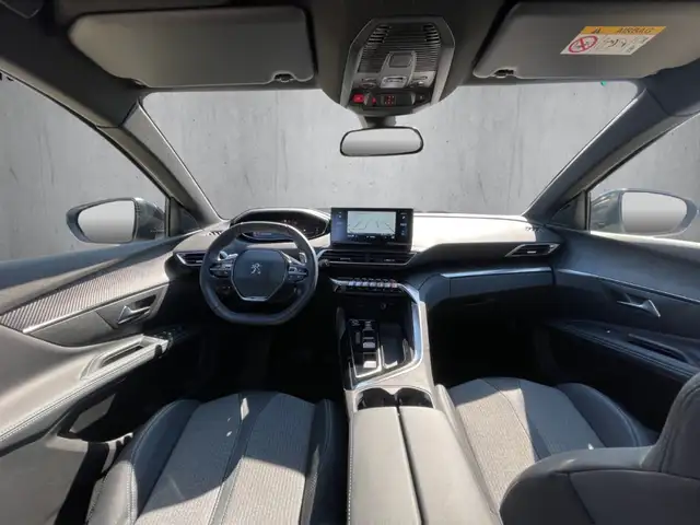Peugeot 5008 view 12